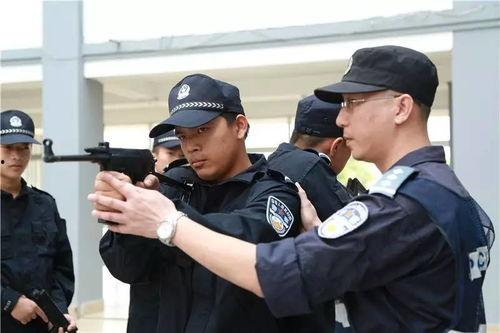 广西警察学院吃瓜